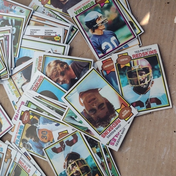 1979 Football Cards - Picture 3 of 5